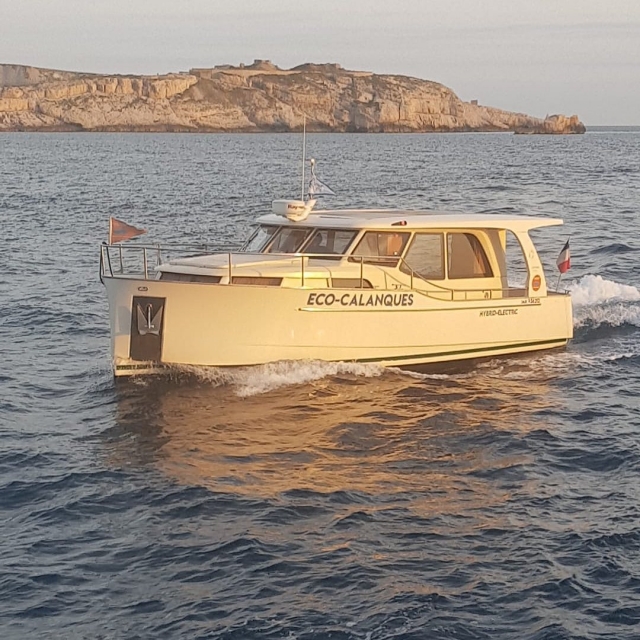  Navegar al final de la tarde 