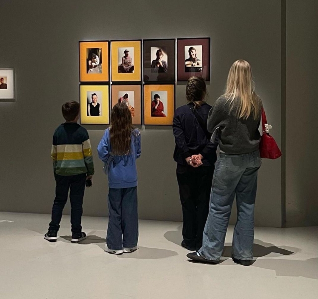Vive la experiencia del museo con su familia 