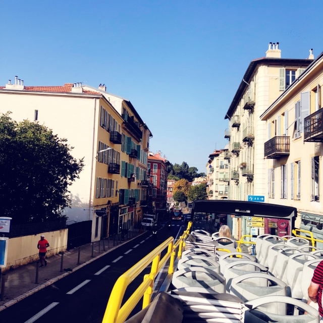  Pase por el casco antiguo 