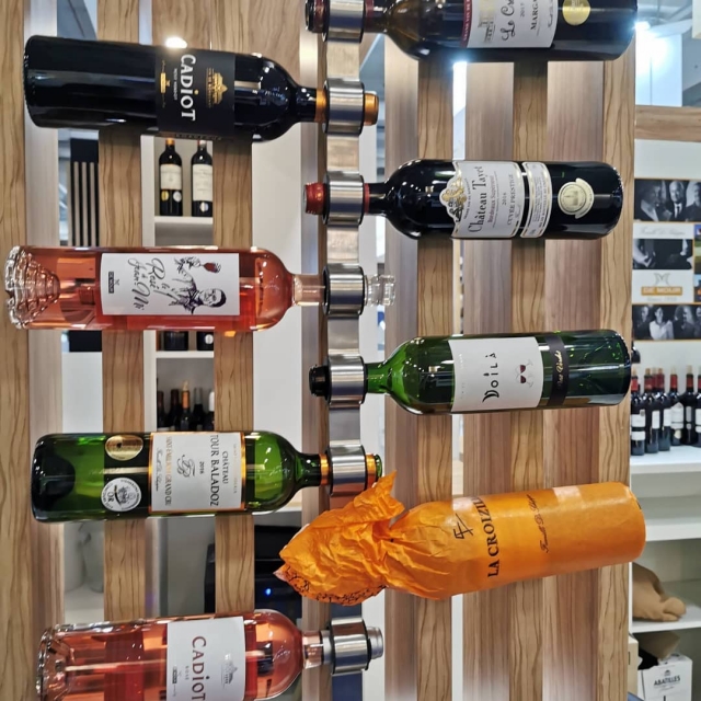  Descubra las numerosas botellas 