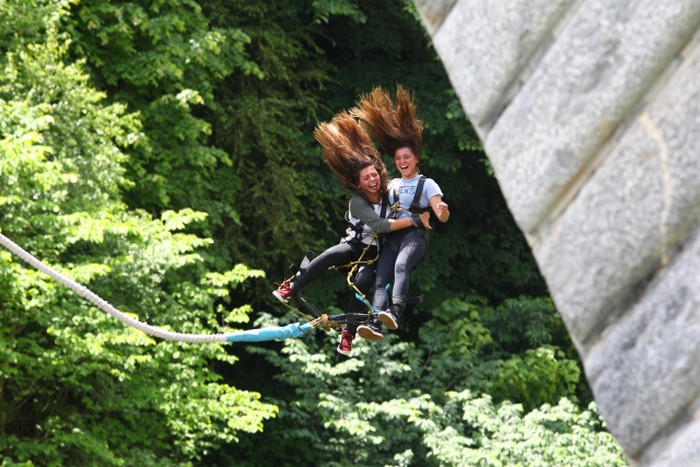  Salto de bungee desde Pont Napoléon 