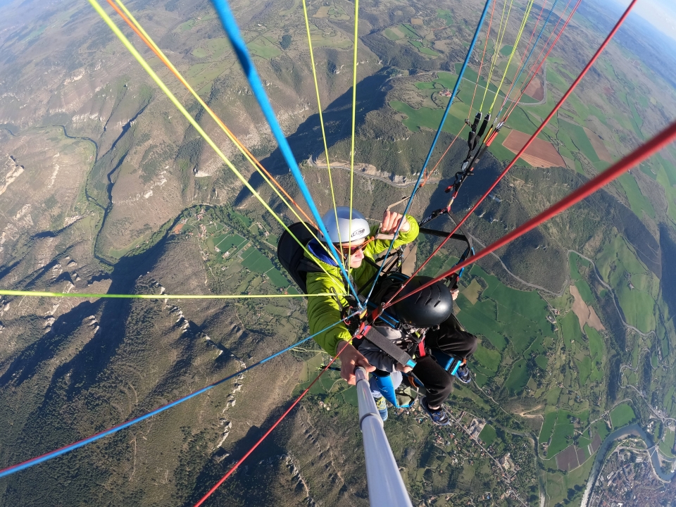  Reserve su vuelo en paragliding en Millau