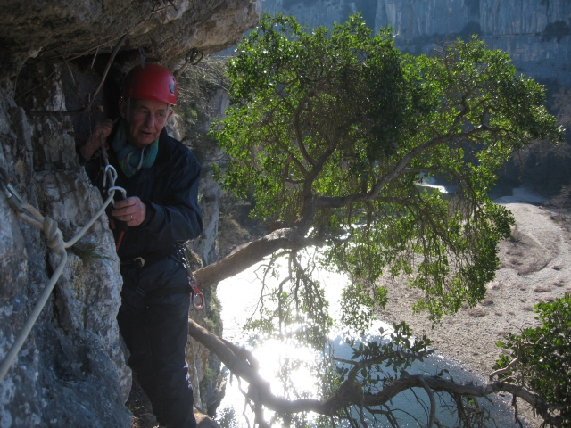 a través de Corda sobre los Gorges du Chassezac
