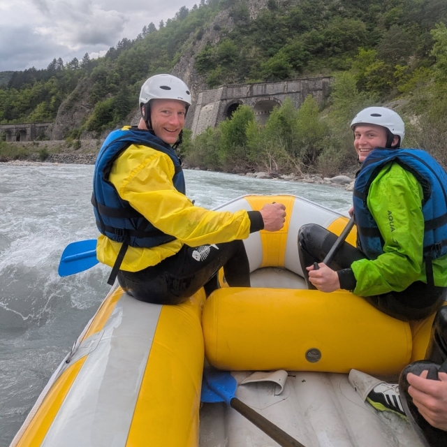  Rafting en la varilla en caja por guía graduada 