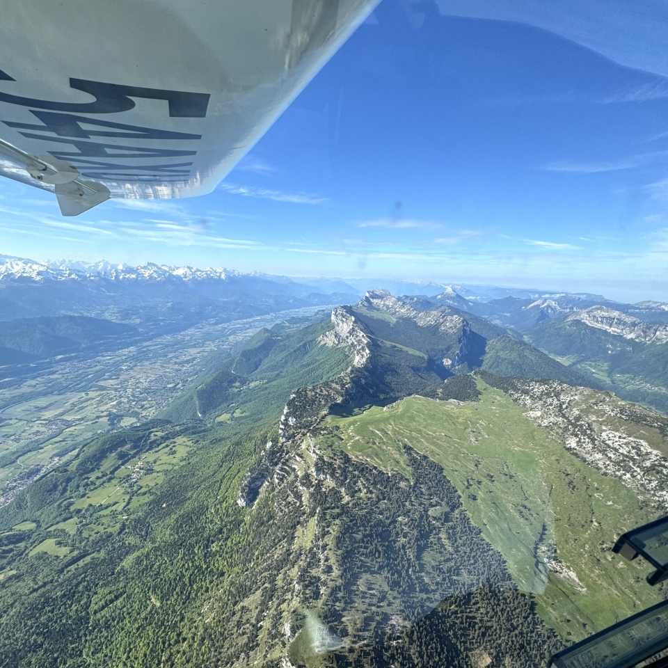  volar sobre la tierra de Savoie 