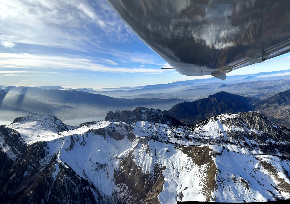  fly over Savoie and its snow-capped landscapes 