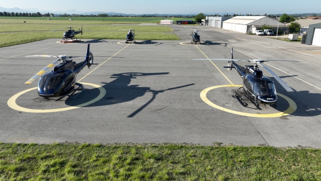  Despega desde uno de nuestros helicópteros en Pau 