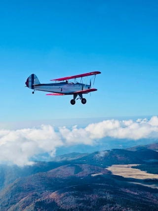 Bautismo en biplano retro en Saint-Secondin, cerca de Poitiers, 30 min