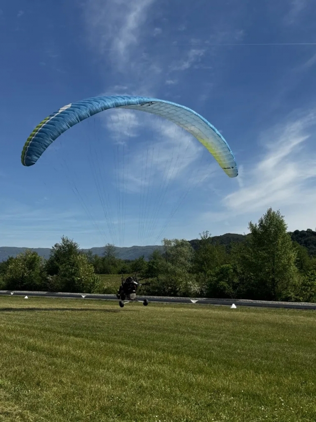  Vuelo en paramotor