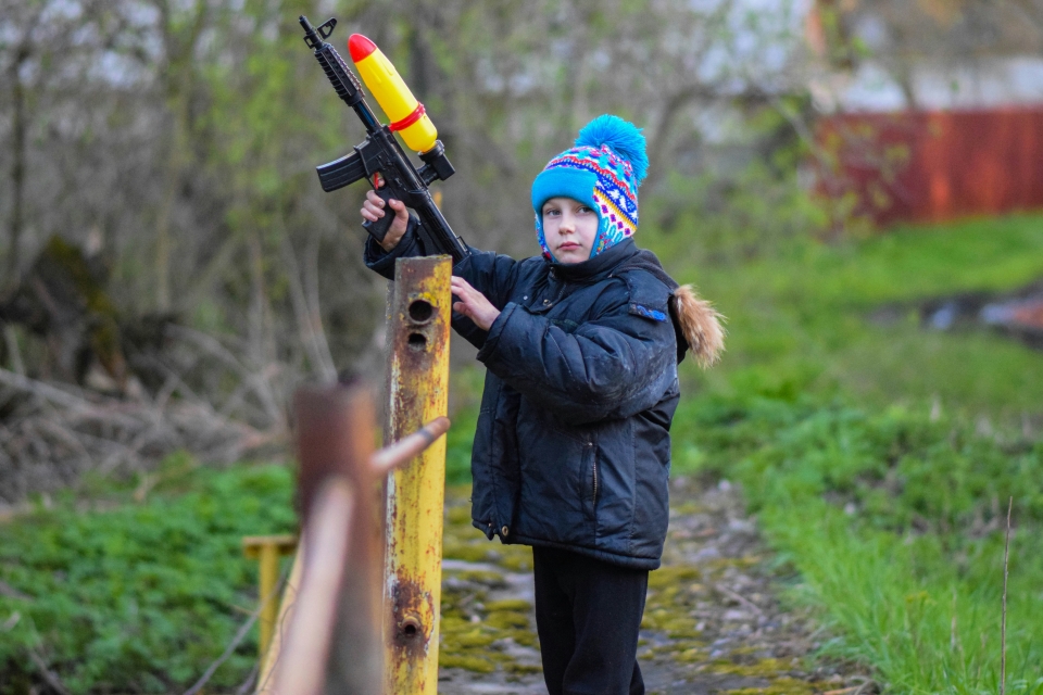 Juego de gotcha para niños 