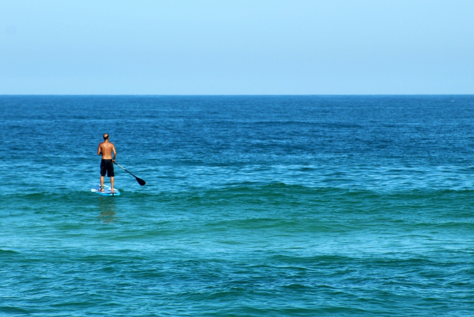  Descubre el Mediterráneo del sureste de Francia haciendo paddle surf