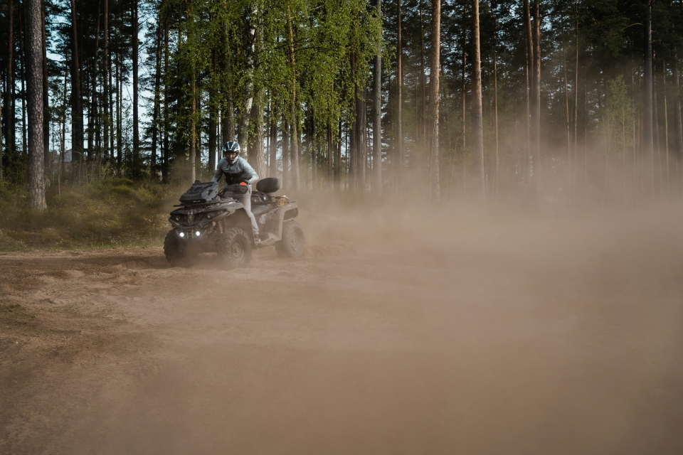  Diversión en un recorrido en cuatrimoto por Normandía