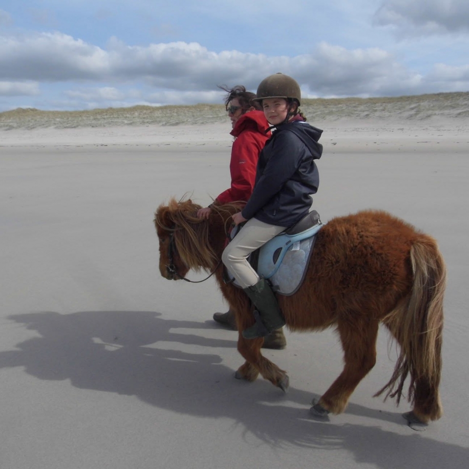  Paseo en poni en Finisterre 