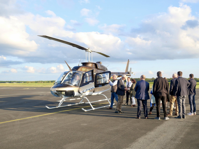  Viva su experiencia volando en helicóptero