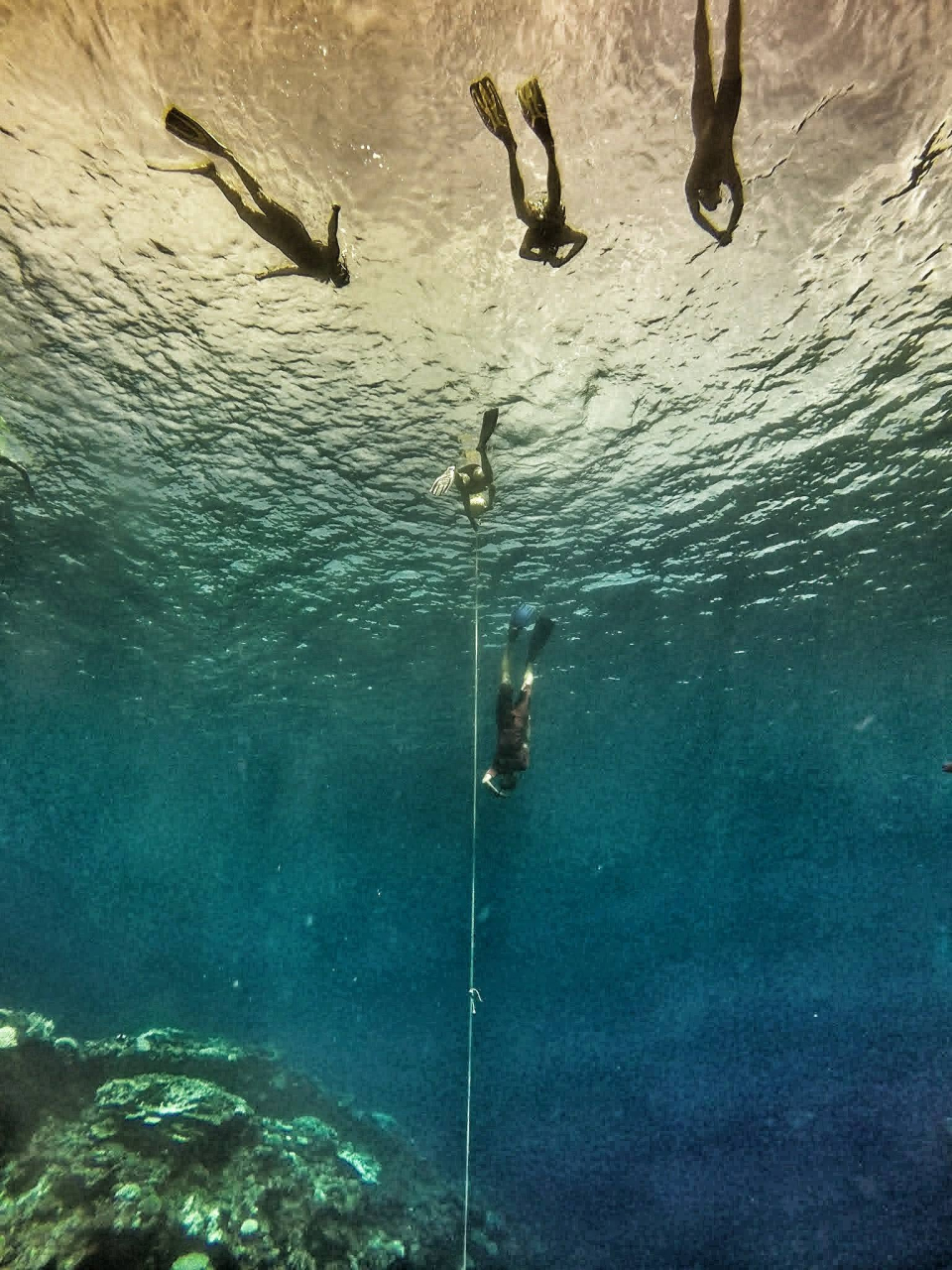  Descenso por el final hasta el fondo 