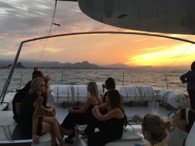 Puesta de sol en catamarán por Jávea para adultos