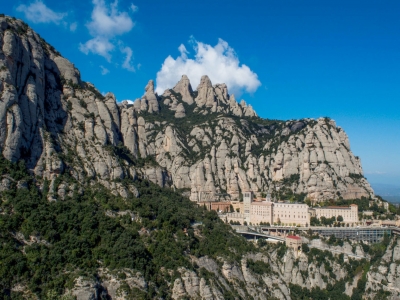 Paseo en helicóptero por Montserrat, 40 minutos